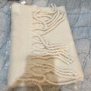 Gap brushed cozy scarf